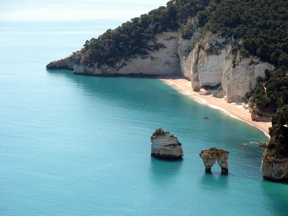 Baia delle Zagare, Mattinata